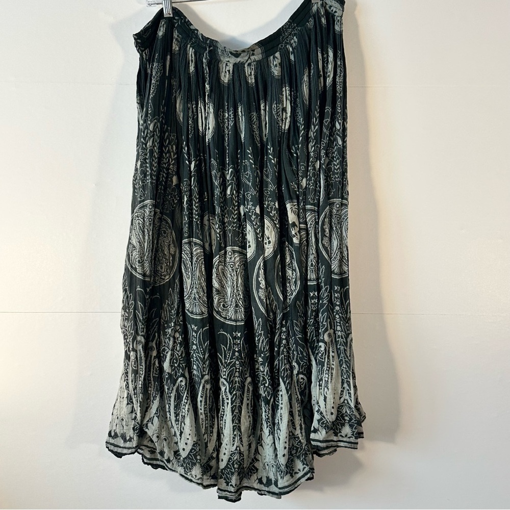 Vintage In Style 100% Cotton Gray and White Women's Broomstick Skirt